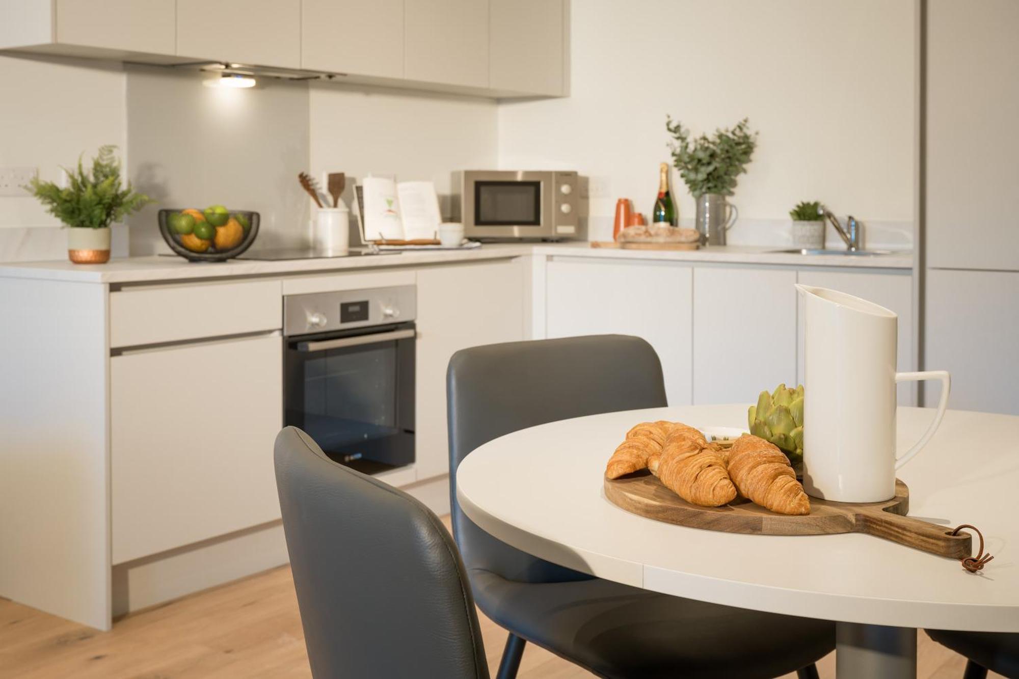 Luxury Apartment Cherrywood Dublin 18 エクステリア 写真
